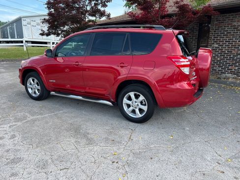 Used 2010 Toyota RAV4 Limited image 2