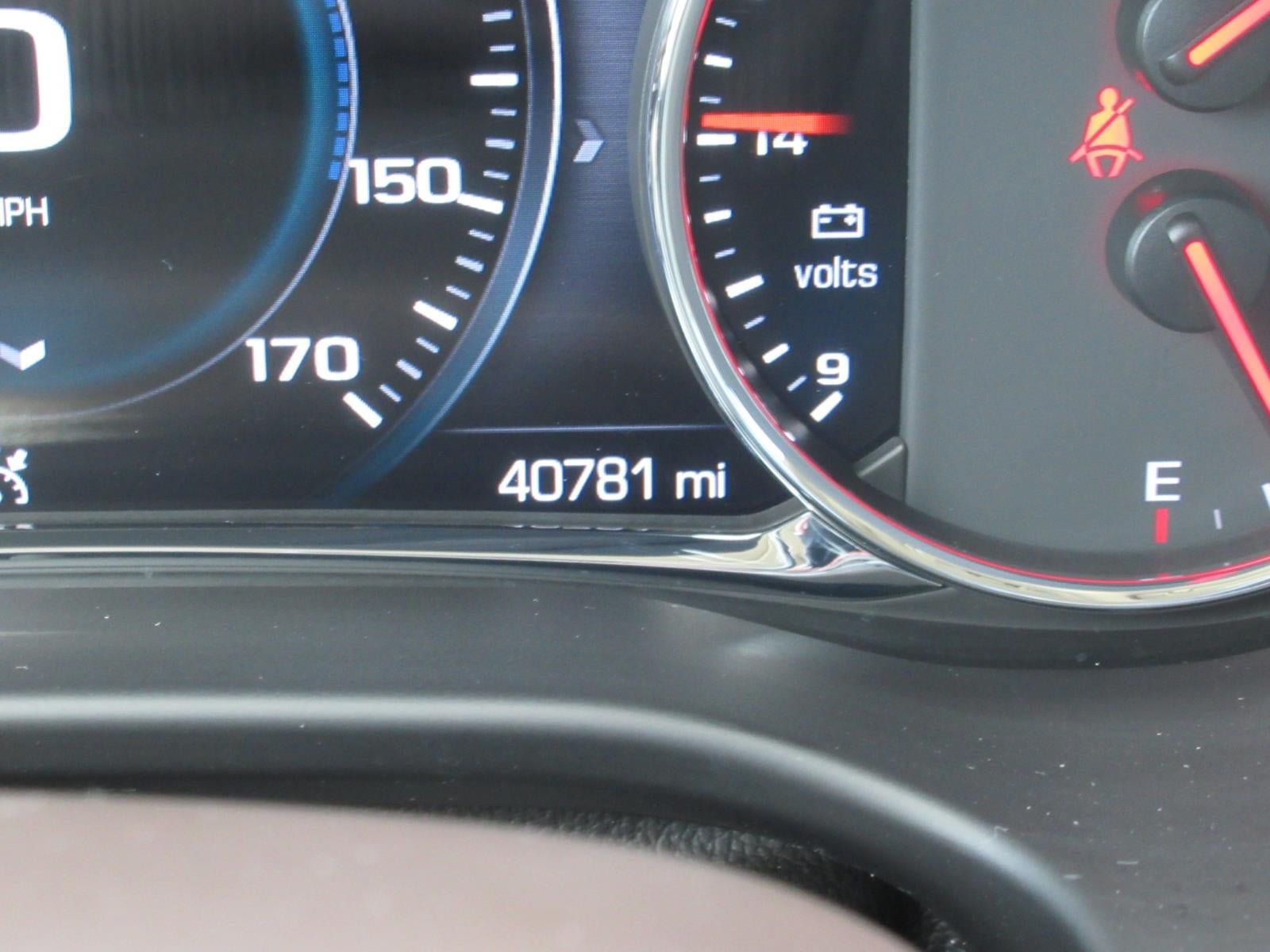 Used 2019 GMC Acadia Denali w/ Technology Package FWD image 33