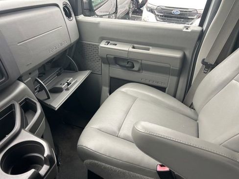 Used 2014 Ford E-350 and Econoline 350 XL w/ Power Windows & Locks Group image 19