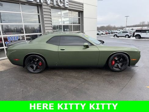 Used 2019 Dodge Challenger SRT Hellcat w/ Plus Package image 7