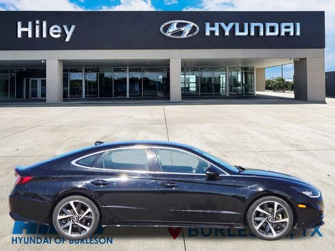 Used 2021 Hyundai Sonata SEL Plus image 3