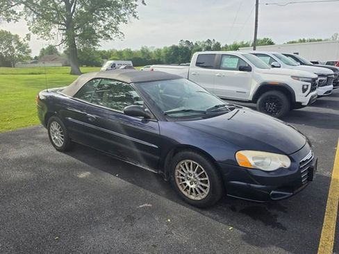 Used 2004 Chrysler Sebring LXi w/ Electronics Convenience Group FWD image 3