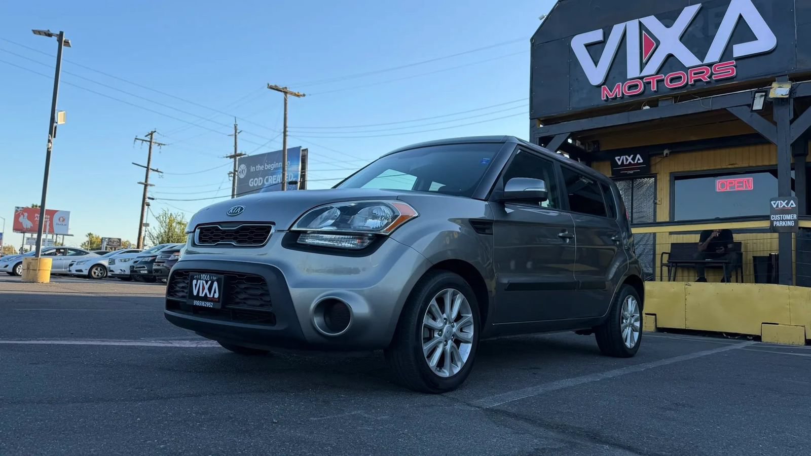 Used 2012 Kia Soul + FWD image 1