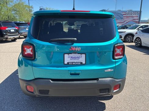 Used 2021 Jeep Renegade Latitude image 4
