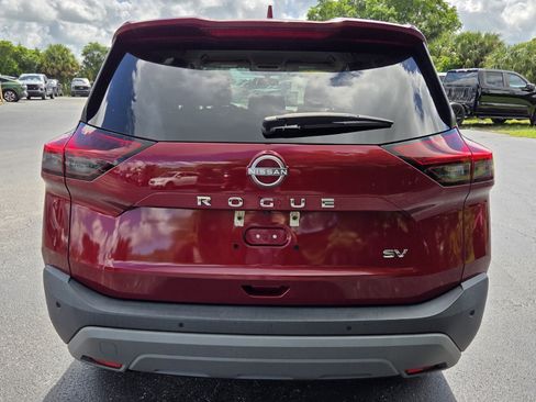 Used 2023 Nissan Rogue SV FWD image 4