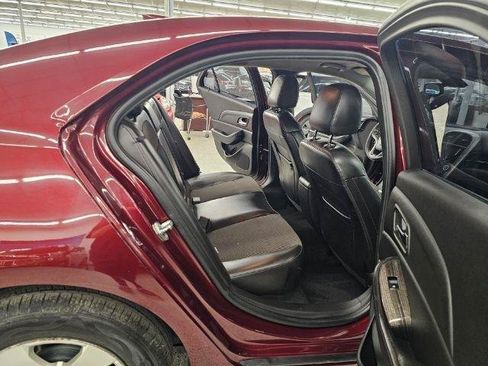 Used 2015 Chevrolet Malibu LT FWD image 11