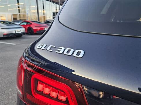 Used 2021 Mercedes-Benz GLC 300 image 11