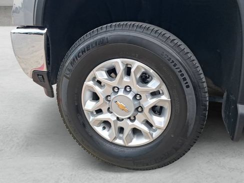 Used 2025 Chevrolet Silverado 3500 LTZ w/ LTZ Plus Package AWD/4WD image 29
