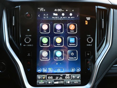 Used 2025 Subaru Outback Touring XT image 15