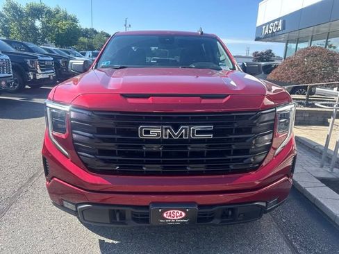 Used 2023 GMC Sierra 1500 Elevation AWD/4WD image 2