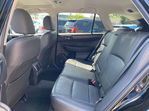 Used 2015 Subaru Outback 3.6R Limited AWD/4WD image 22