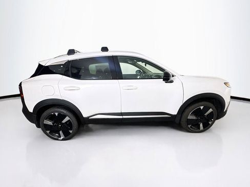 New 2026 Nissan Kicks SR w/ SR Premium Package image 4