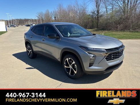 New 2026 Chevrolet Trax RS w/ Driver Confidence Package FWD image 11