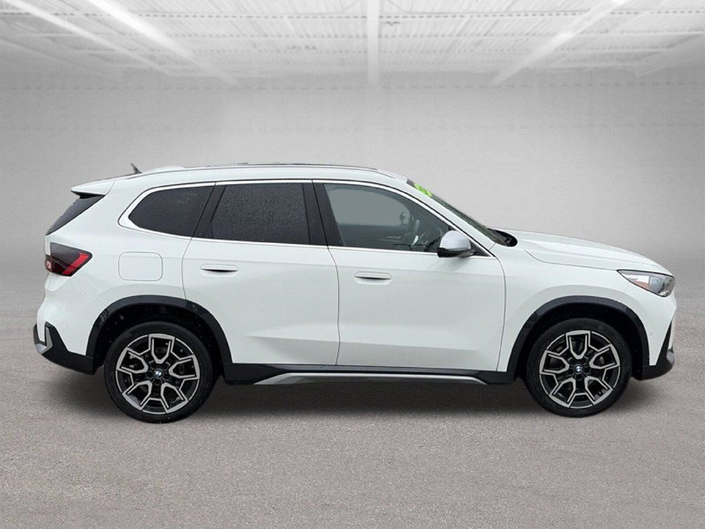 Used 2024 BMW X1 xDrive28i w/ Technology Package AWD/4WD image 8