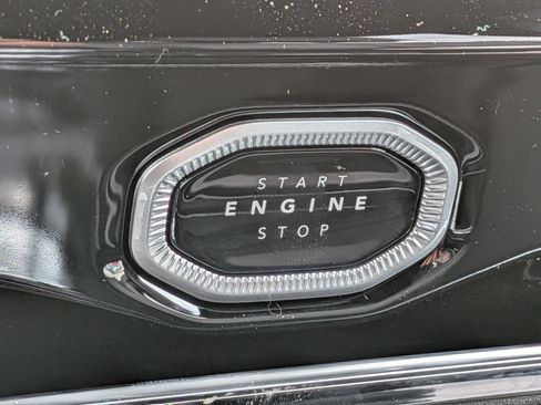 New 2026 Jeep Grand Cherokee Limited image 13