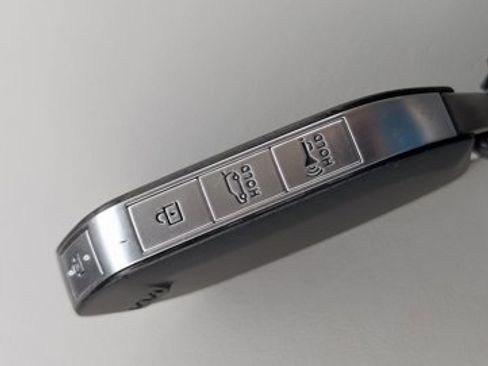 Used 2024 Kia Telluride EX w/ EX Captain's Chair Package image 34