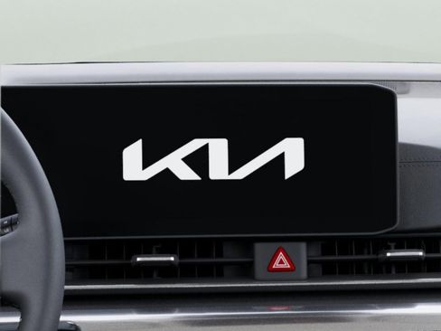 New 2026 Kia Carnival SX FWD image 16
