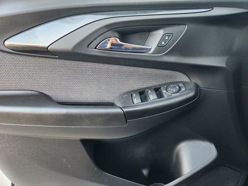 Used 2021 Chevrolet TrailBlazer LT w/ Convenience Package image 25