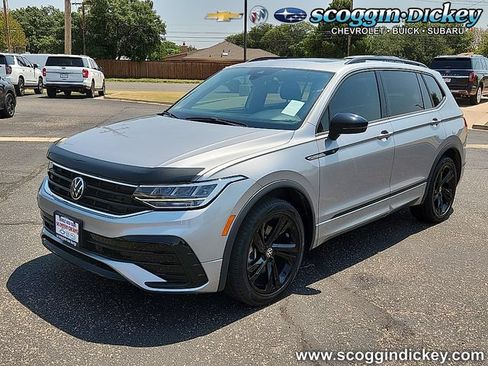 Used 2023 Volkswagen Tiguan SE R-Line FWD image 1