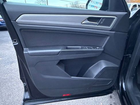 Used 2018 Volkswagen Atlas S image 9