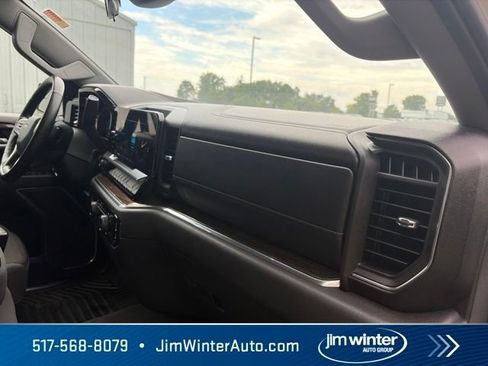 Used 2023 Chevrolet Silverado 1500 LT AWD/4WD image 12