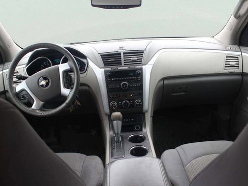 Used 2009 Chevrolet Traverse LT image 8