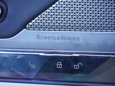 Certified 2023 BMW 760i xDrive w/ Executive Package image 16