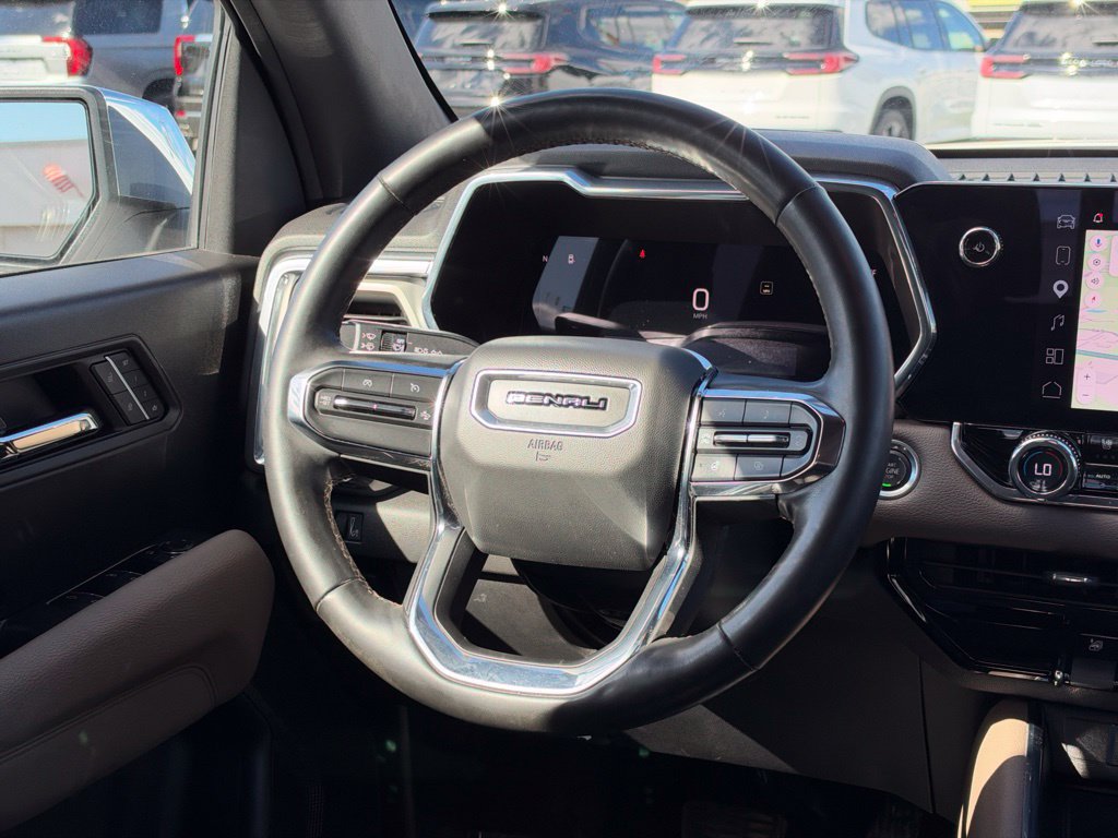 Used 2024 GMC Canyon Denali AWD/4WD image 13