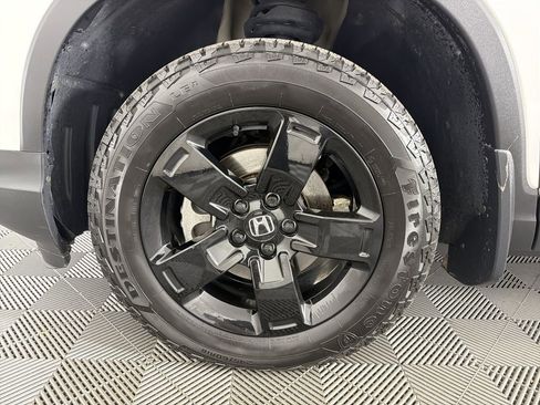 Used 2024 Honda Ridgeline Black Edition image 10