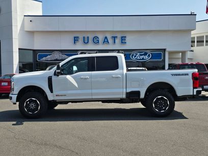 New 2026 Ford F350 Platinum w/ Tremor Off-Road Package