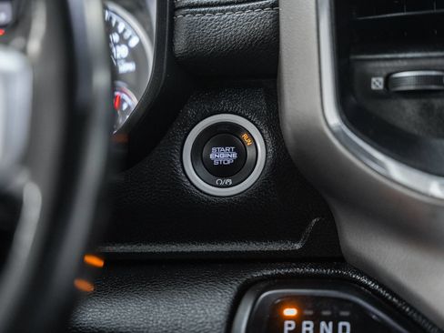 Used 2022 RAM 1500 Laramie AWD/4WD image 36
