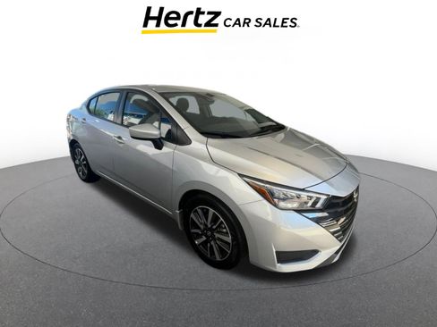 Used 2025 Nissan Versa SV w/ Trunk Package FWD image 1