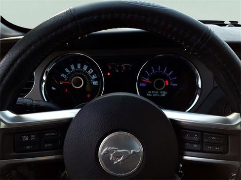 Used 2013 Ford Mustang V6 image 12