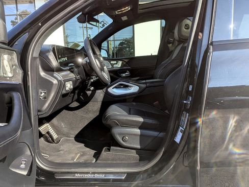 Used 2023 Mercedes-Benz GLS 450 4MATIC image 14