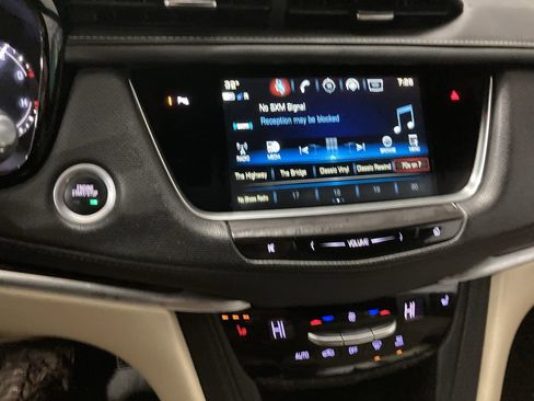 Used 2019 Cadillac XT5 Luxury image 15