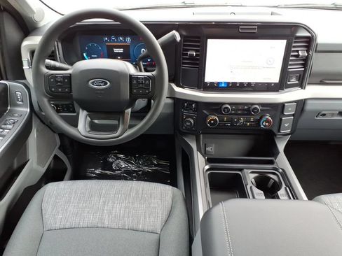 New 2026 Ford F250 XLT w/ XLT Premium Package AWD/4WD image 18