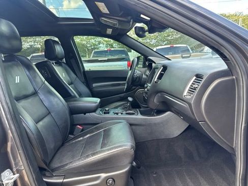 Used 2019 Dodge Durango R/T w/ Technology Group AWD/4WD image 18