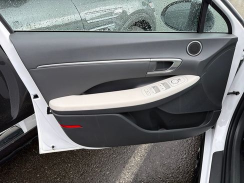 Certified 2023 Hyundai Sonata SEL w/ Cargo Package FWD image 16