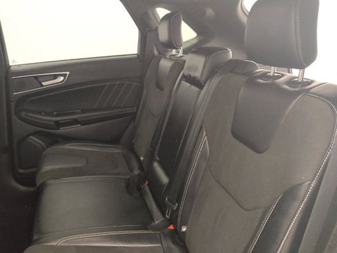 Used 2019 Ford Edge ST w/ Convenience Package AWD/4WD image 18