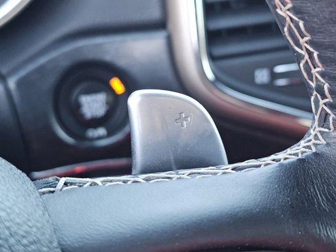 Used 2017 Jeep Grand Cherokee Limited w/ Trailer Tow Group IV image 13