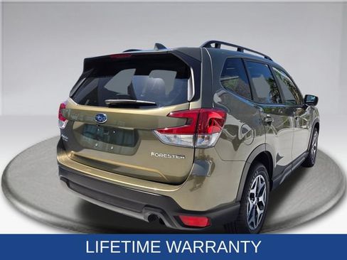 Certified 2023 Subaru Forester Premium AWD/4WD image 13