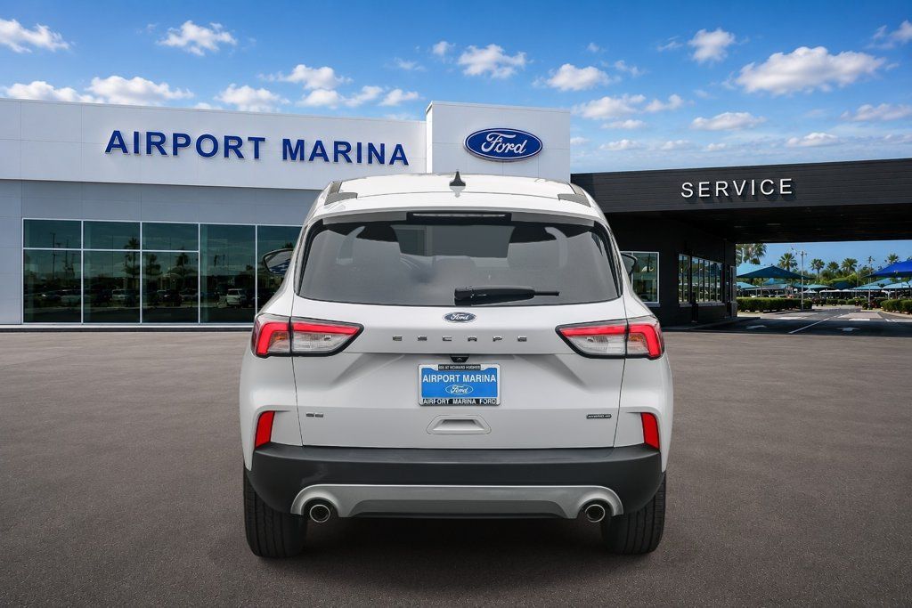 Used 2022 Ford Escape SE AWD/4WD image 6