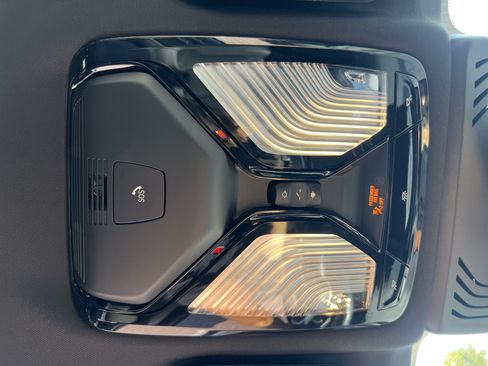 Used 2023 BMW X3 M40i AWD/4WD image 36