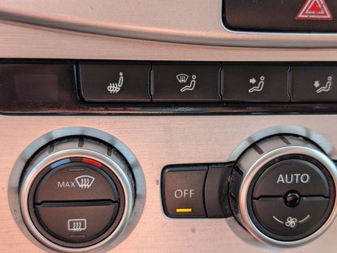 Used 2014 Volkswagen CC Sport FWD image 22