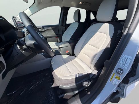 Used 2025 Ford Escape Active FWD image 16