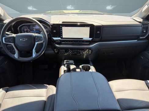 Used 2024 Chevrolet Silverado 1500 LT Trail Boss w/ LT Trail Boss Premium Package image 15