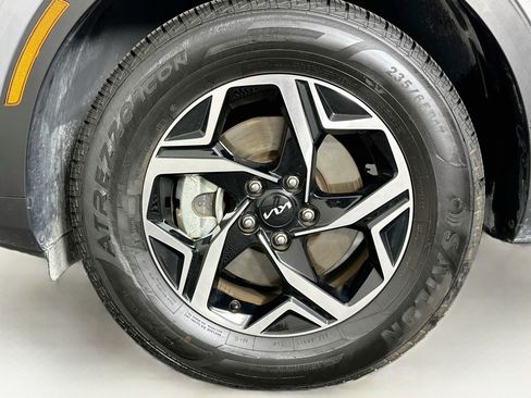 Used 2025 Kia Sportage LX AWD/4WD image 11