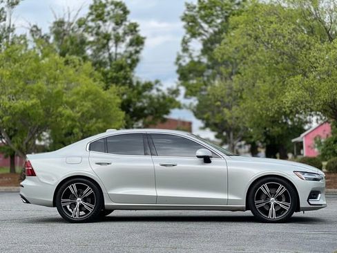 Used 2021 Volvo S60 T5 Inscription AWD/4WD image 4