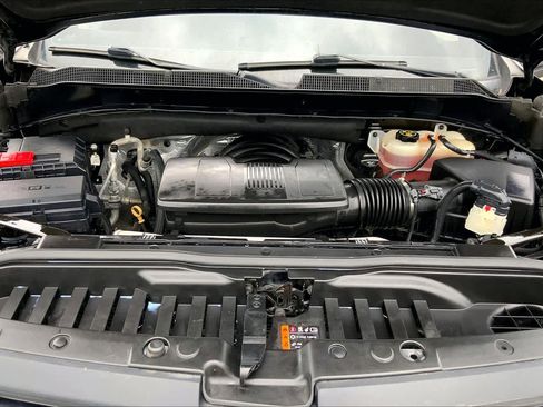 Used 2019 Chevrolet Silverado 1500 High Country w/ Technology Package image 31