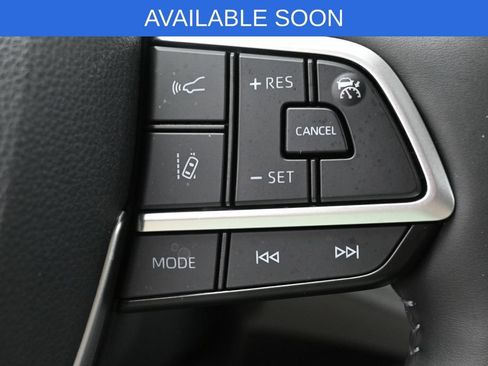 Used 2022 Toyota Highlander Limited AWD/4WD image 19